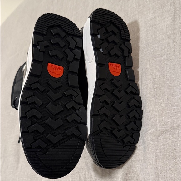 NWT SOREL Whitney Mid Waterproof Boots - Picture 8 of 10